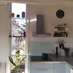 Solrikt Med Kort Avstand Til Byen Apartman