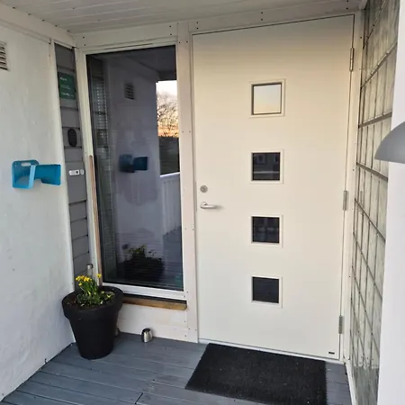 아파트 Solrikt Med Kort Avstand Til Byen *