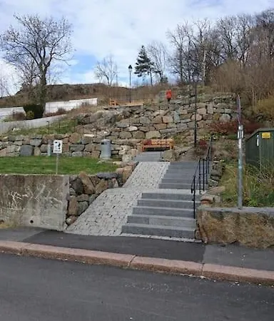 Solrikt Med Kort Avstand Til Byen