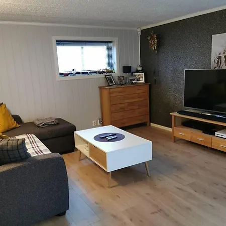 아파트 Solrikt Med Kort Avstand Til Byen *