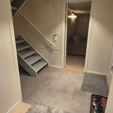 Solrikt Med Kort Avstand Til Byen