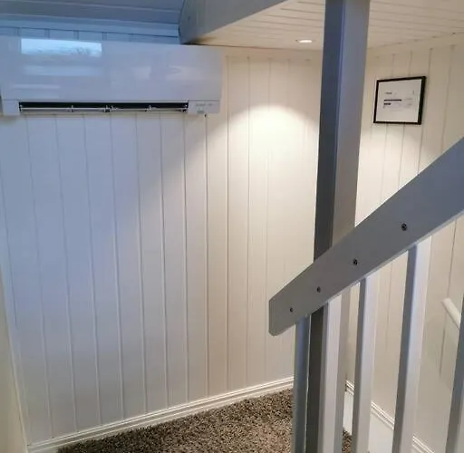 Apartment Solrikt Med Kort Avstand Til Byen Sandefjord